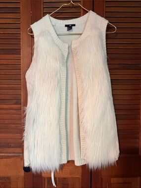 H&M Cream Faux Fur Front Knit Vest